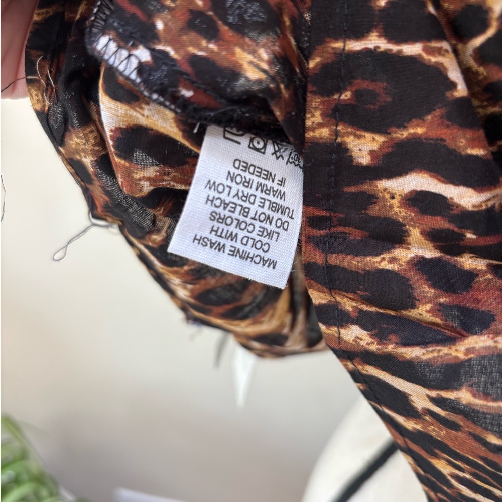 NWT Live 4 Truth Leopard Print Puff Sleeve Blouse - Picture 10 of 11